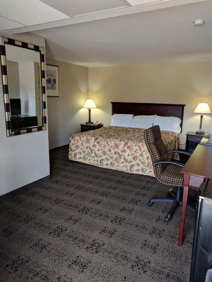 Pine Grove  Knights Inn Pine Grove מראה חיצוני תמונה